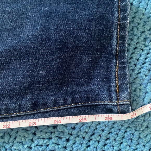 High rise mom jeans - Picture 6 of 7